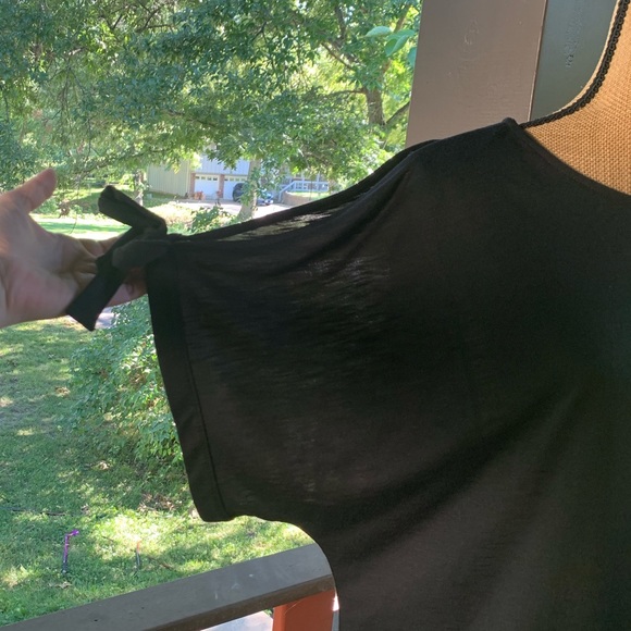 Black Short Sleeve Top With Ties At Sleeves NWOT - Picture 4 of 7